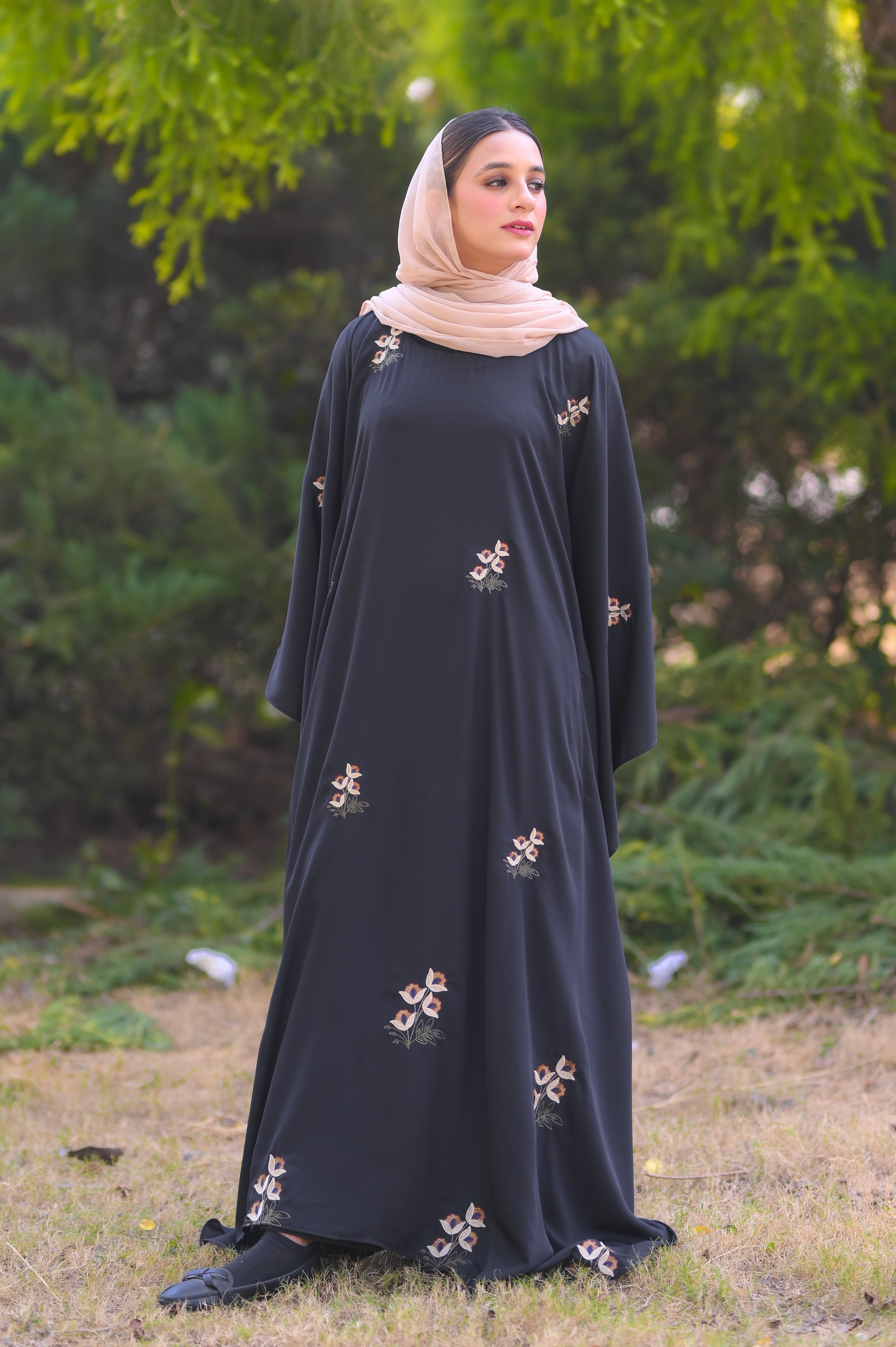Zeenah Black Bloom Kaftan