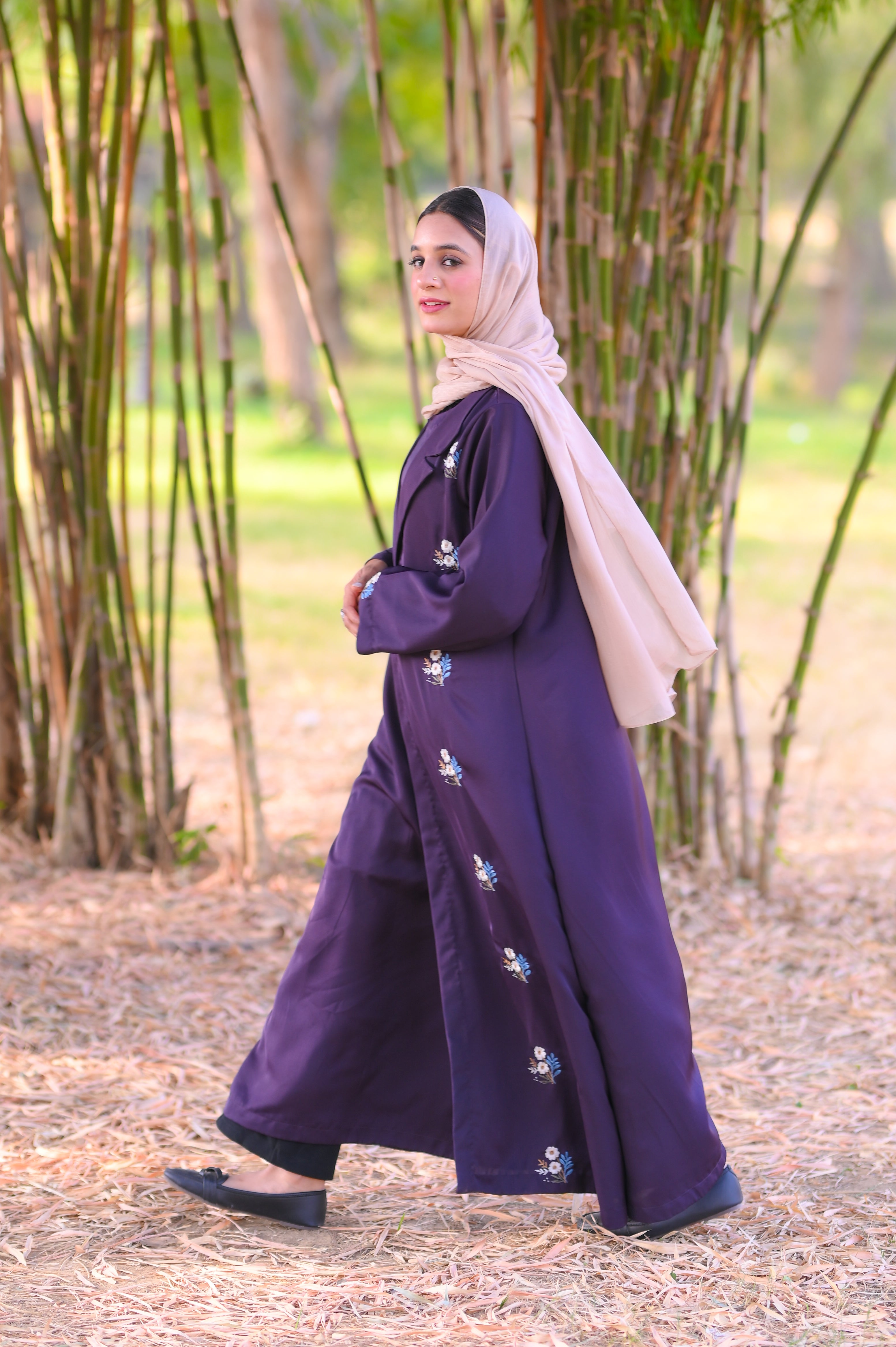 Zunaira Orchid Bloom Coat Abaya