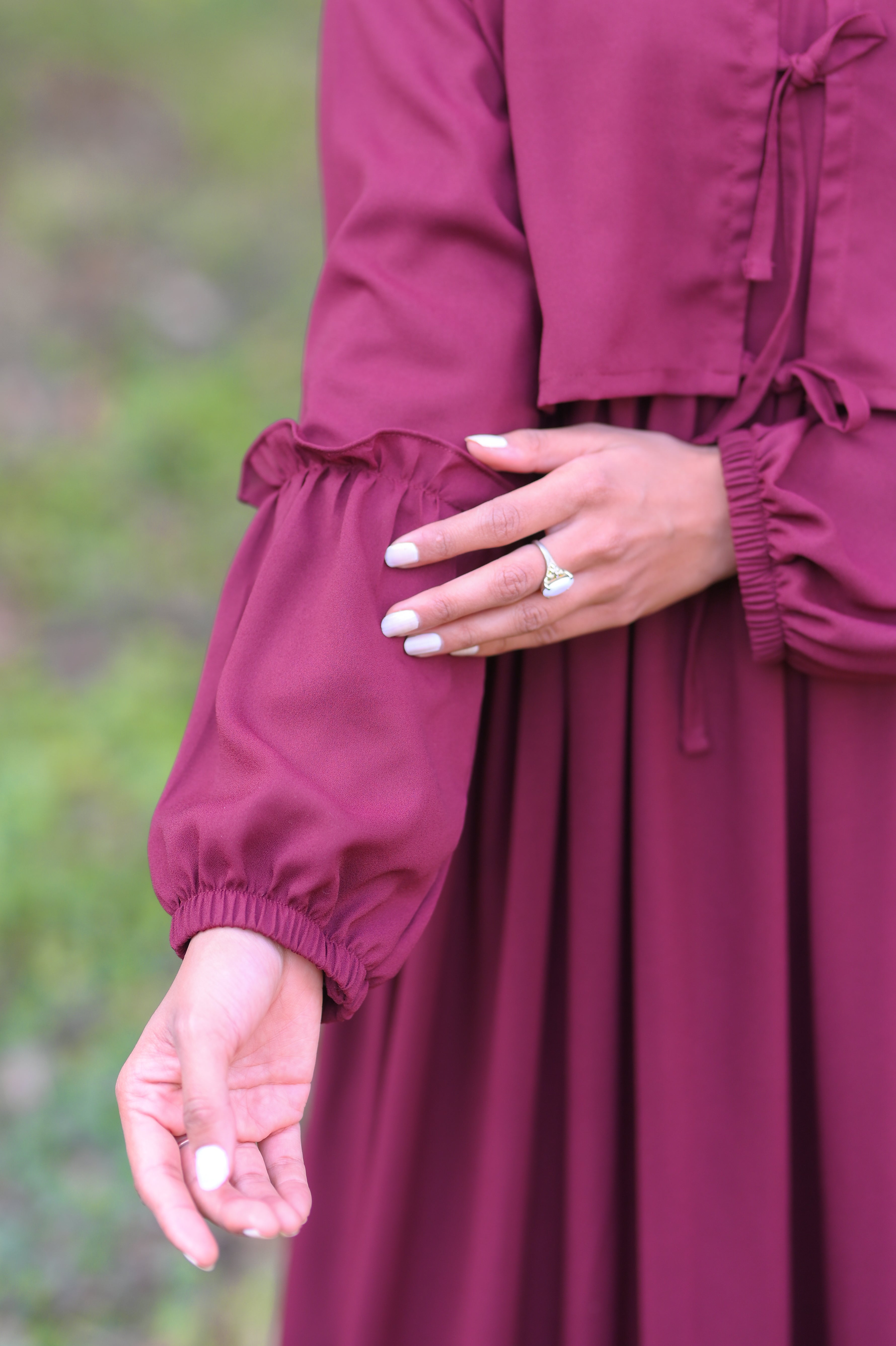 Areeba Maroon Seoul-Inspired Twin Set Abaya