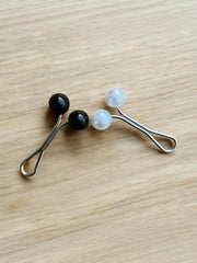 Glider Hijab Pins - Black & White